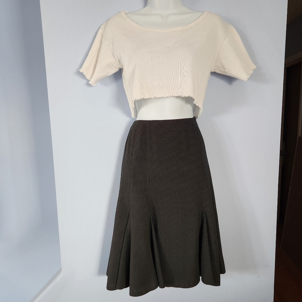 Vintage Ribbed Crop Top - Picture 3 of 7